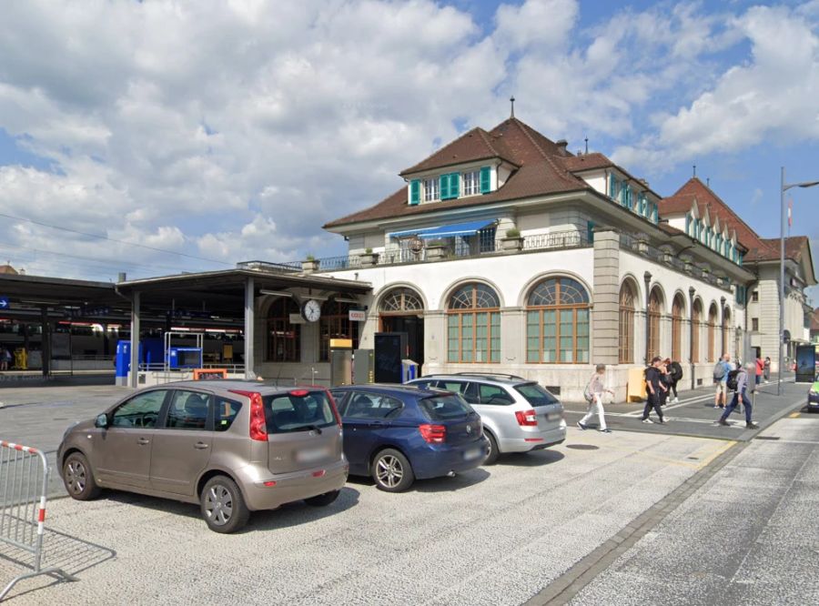 Der Kantonspolizei Bern sind nicht auffällig viele Belästigungen am Bahnhof Thun bekannt.