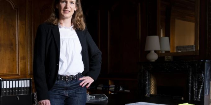 Sie hat eine erste Hürde auf dem Weg in den Bundesrat genommen: die Berner Regierungsrätin Evi Allemann (Archivbild) Sie hat eine erste Hürde auf dem Weg in den Bundesrat genommen: die Berner Regierungsrätin Evi Allemann (Archivbild)
