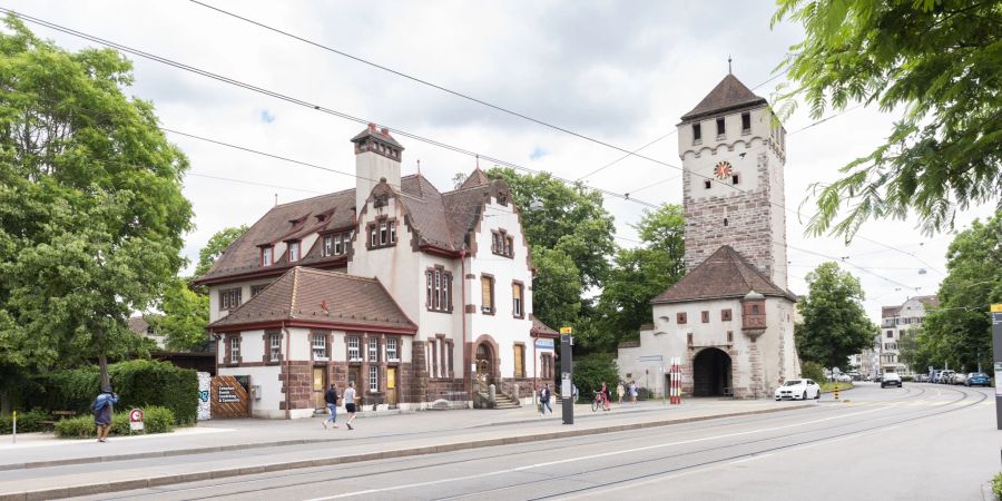 Das St. Johanns-Tor in Basel war einst Teil des dritten mittelalterlichen Befestigungsrings, der kurz nach dem grossen Erdbeben von 1356 um die ganze Stadt gezogen wurde.