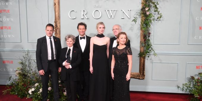«The Crown»-Premiere - Die Queen kommt im Anzug