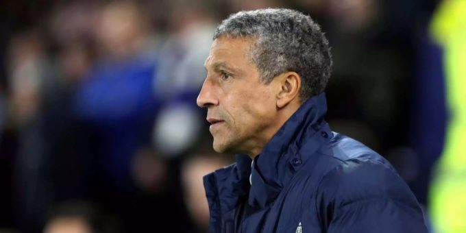 Mit Chris Hughton, dem Coach von Brighton & Hove Albion, arbeitet derzeit nur ein dunkelhäutiger Trainer in der ersten englischen Fussball-Liga. Mit Chris Hughton, dem Coach von Brighton & Hove Albion, arbeitet derzeit nur ein dunkelhäutiger Trainer in der ersten englischen Fussball-Liga.