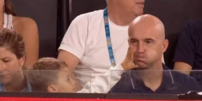 Leo oder Lenny? - Federer löst nach lockerem Sieg das Zwillings-Rätsel!
