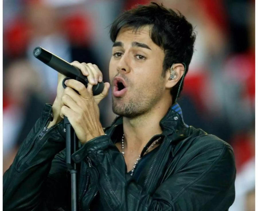 Enrique Iglesias performt 2008 in Wien.