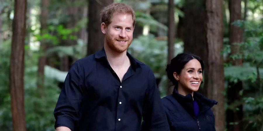 Prinz Harry und Meghan Markle bei einem Spaziergang durch den Redwoods Forest in Neuseeland.