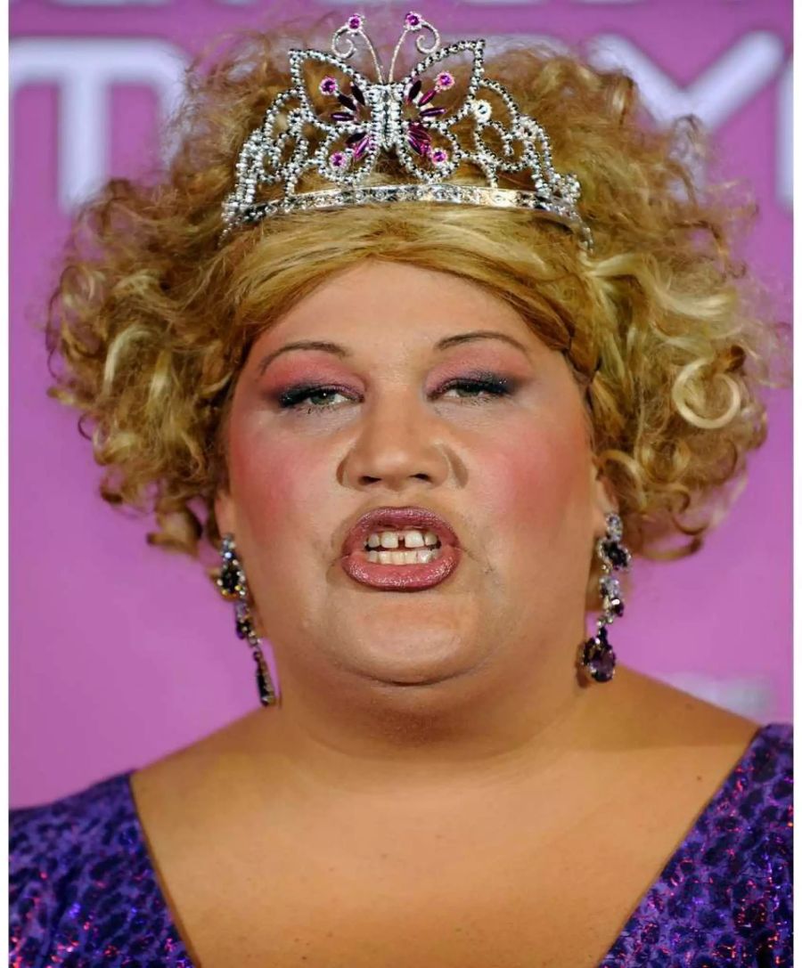 Von der Schminke zum Krönchen: Cindy aus Marzahn kleidet sich gerne wie eine Prinzessin.