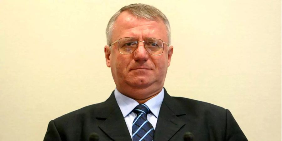 Vor einer Woche hat das UN-Tribunal Vojislav Seselj im Berufungsverfahren für Verbrechen gegen die Menschlichkeit zu zehn Jahren Haft verurteilt.