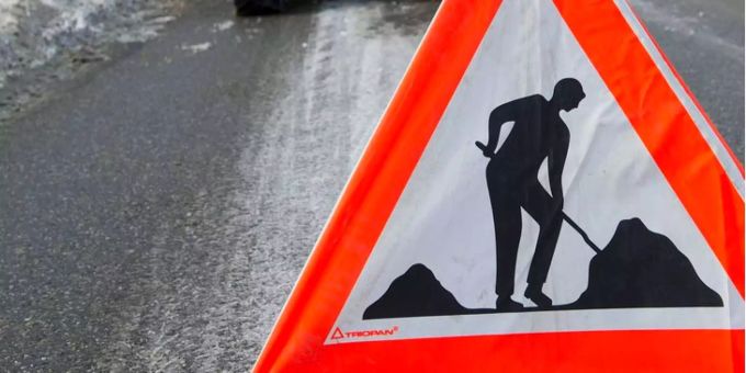 Ein Baustellen-Schild. (Symbolbild) Châtel-Saint-Denis