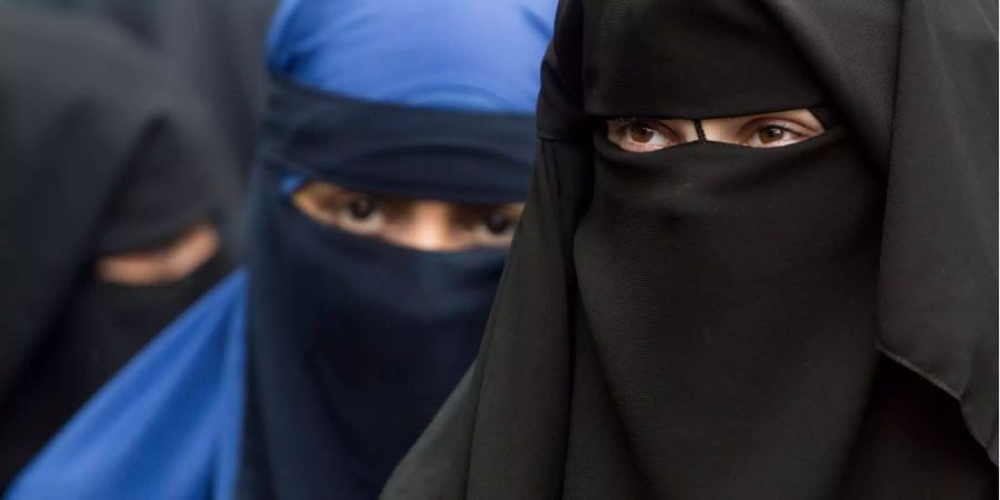 Ein Ort in Ungarn will ein Burkaverbot einführen.