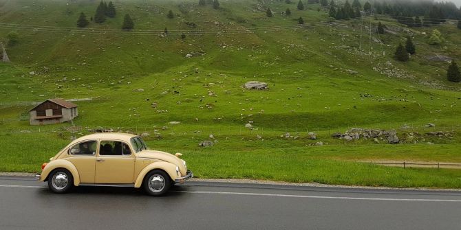 VW Käfer, Landstrasse, Natur, Wiese, Auto