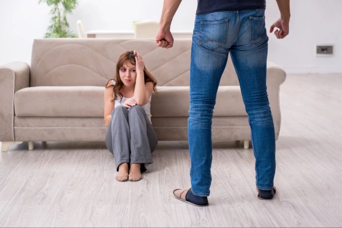 Frauenhäuser bieten oft die Möglichkeit, die Opfer zu schützen. Frauenhäuser
