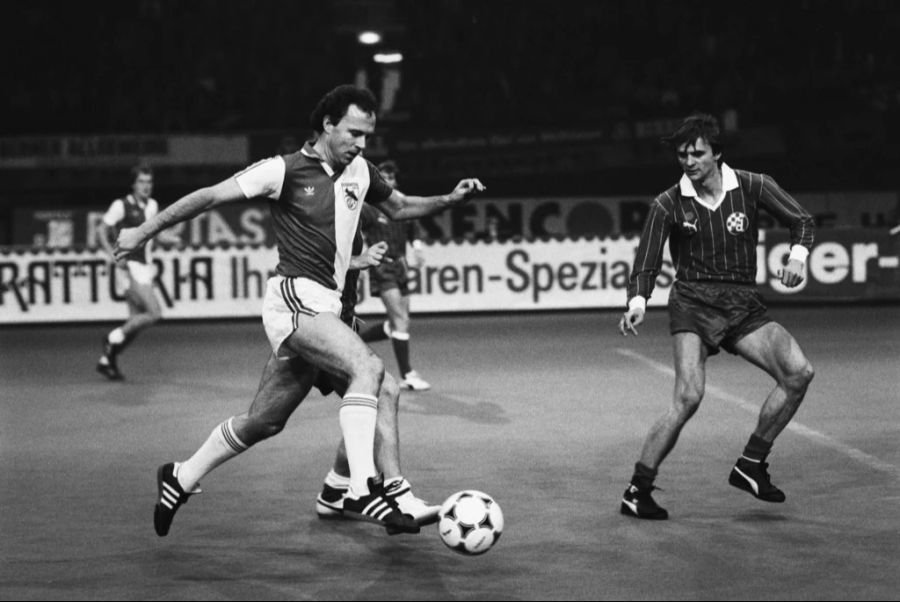 Kurz vor seinem Karriereende lief Franz Beckenbauer im Final eines internationalen Hallenturniers für GC auf.