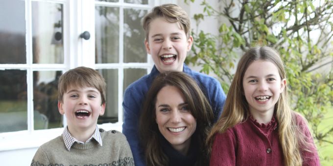 Nach Vorwürfen - Jetzt entschuldigt sich Kate persönlich für Foto-Fail