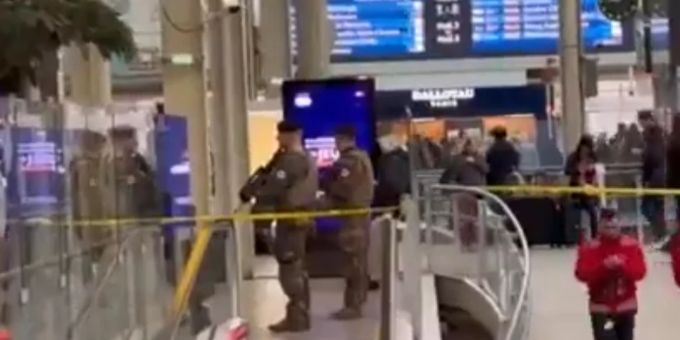 Messerangreifer Verletzt Drei Menschen In Pariser Bahnhof | Nau.ch