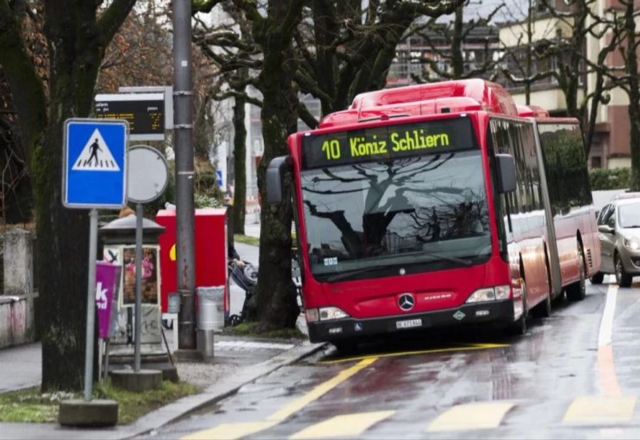 Die Lage an den Haltestellen könne nämlich durchaus unübersichtlich sein.