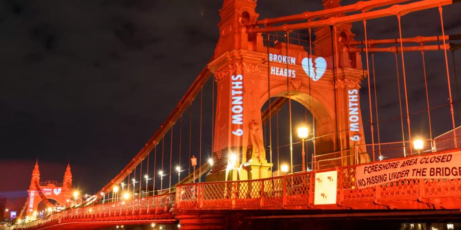 Projektion auf der Hammersmith Brücke