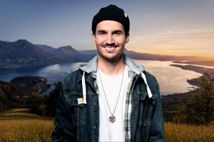 Fabian Zbinden ist mit seinem Foodtruck bei «SRF bi de Lüt – Live» in Andermatt mit dabei. srf bi de lüt
