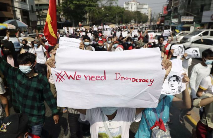 Myanmar (Birma): Menschen protestierten nach dem Militär-Putsch. (Archivbild) Myanmar (Birma)