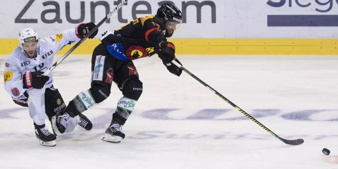 Der SCB und Fribourg-Gottéron liefern sich ein enges Spiel. SCB