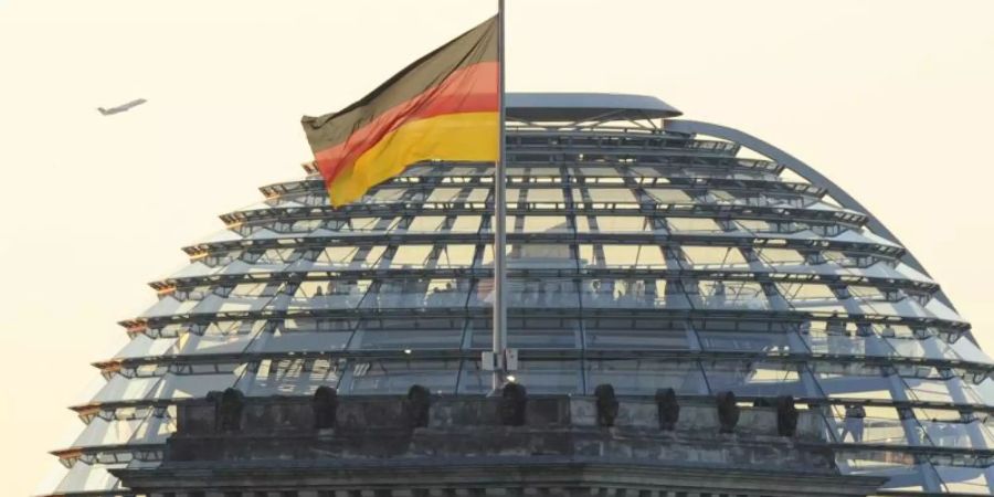 Die Kuppel des Reichstagsgebäudes in Berlin. Foto: Rainer Jensen/dpa