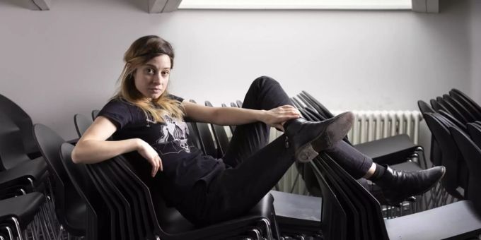 Lara Stoll gefällt nicht, dass SRF für die Satire-Show «Deville» nur Männer favorisiert. srf nachfolge