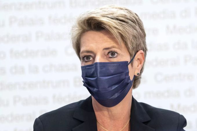 Bundesrätin Karin Keller-Sutter an der Medienkonferenz zum Rahmenabkommen. Ihr Justizdepartement ist jetzt für den Plan B des Bundesrats zuständig. Karin Keller-Sutter Rahmenabkommen