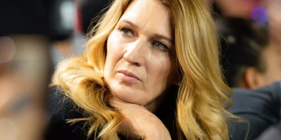 Wird am 14. Juni 50 Jahre alt: Steffi Graf als Zuschauerin bei den Australian Open. Foto: Frank Molter