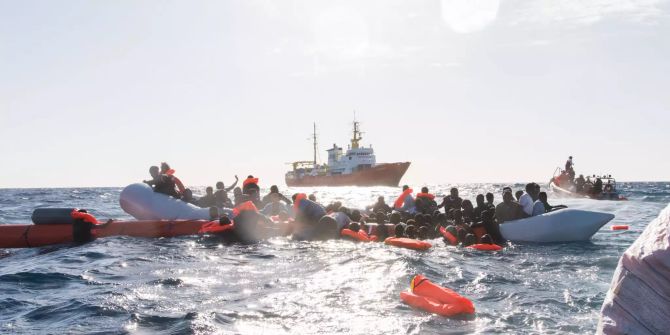 Migranten auf dem Mittelmeer