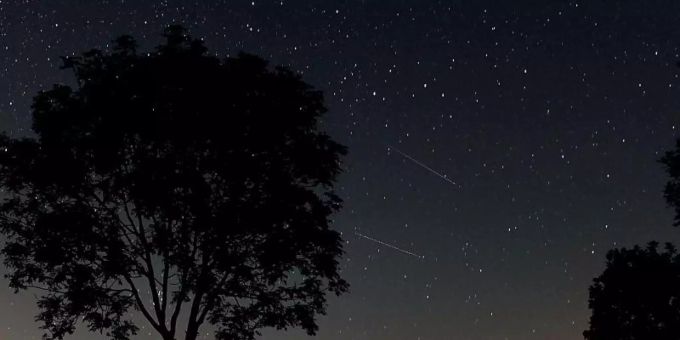 Sternschnuppen am Nachthimmel (Symbolbild). Foto: Oliver Berg uranus