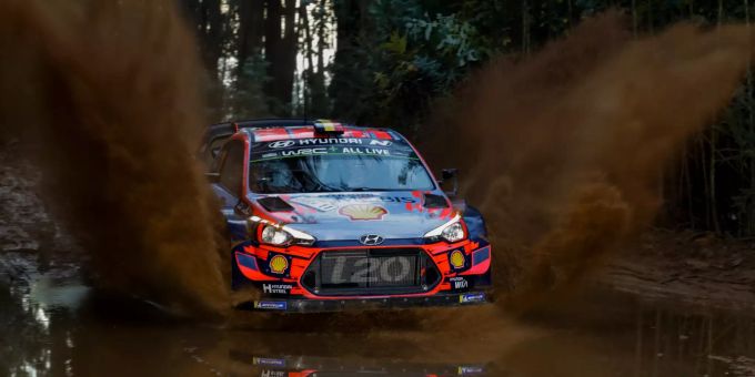 Thierry Neuville fährt seinen Hyundai i20 WRC im Rally Chile 2019. Thierry Neuville Rallye