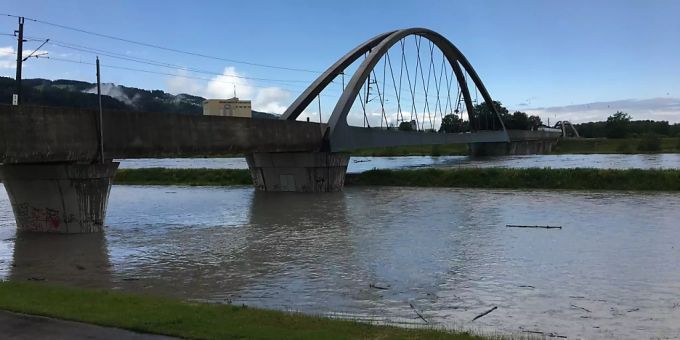 Am Alpenrhein sind die Pegelstände bereits hoch, nun wird eine weitere Hochwasserwelle erwartet. (Internationale Rheinregulierung) Am Alpenrhein sind die Pegelstände bereits hoch, nun wird eine weitere Hochwasserwelle erwartet. (Internationale Rheinregulierung)
