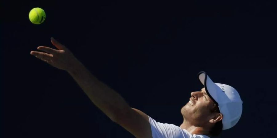 Hat den ersten Einzelsieg seit seiner zweiten Hüftoperation gefeiert: Andy Murray. Foto: John Minchillo/AP