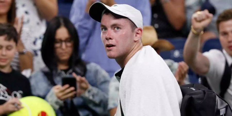 Dominik Koepfer ist bei den US Open an Daniil Medwedew gescheitert. Foto: Jason Decrow/AP