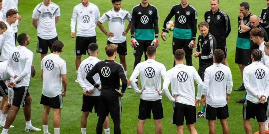 Die deutsche Nationalmannschaft befindet rückt in der FIFA-Weltrangliste um zwei Plätze vor. Foto: Marius Becker