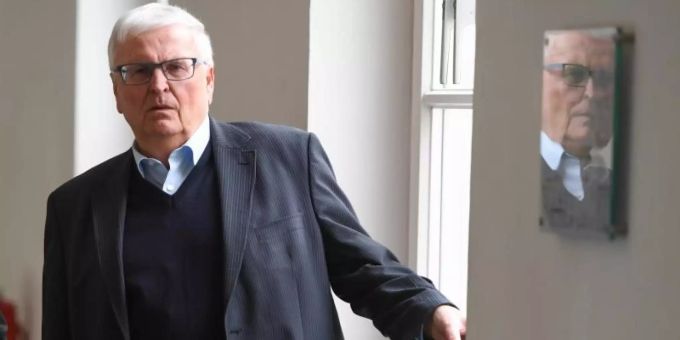 Berlin - Früherer DFB-Präsident Zwanziger kritisiert Ermittler