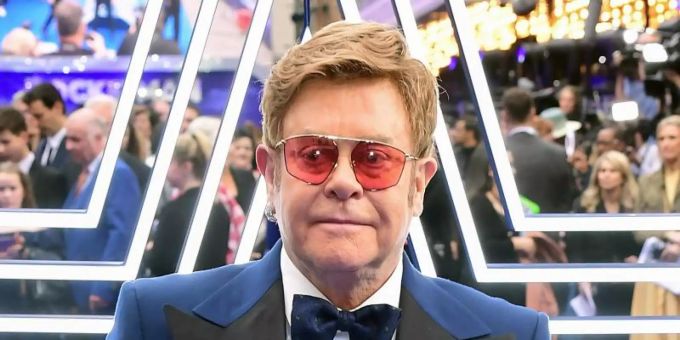 Berlin - Elton John mit Gedenkmünze gewürdigt