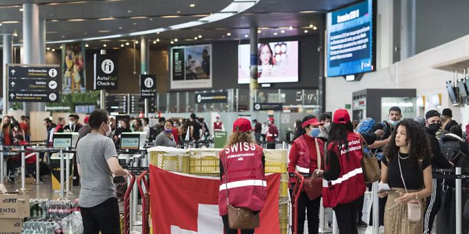 Die Schweiz werde keine erneute Rückholaktion organisieren, warnt das EDA. rückholaktion