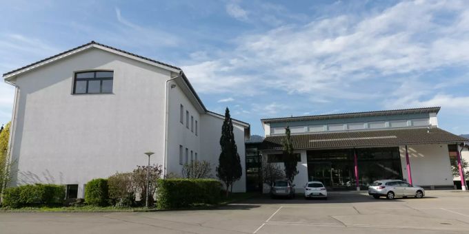 Schulhaus in Wangen (SZ). Schulhaus in Wangen (SZ).