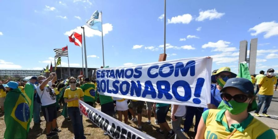 Anhänger von Präsident Jair Bolsonaro in Brasília