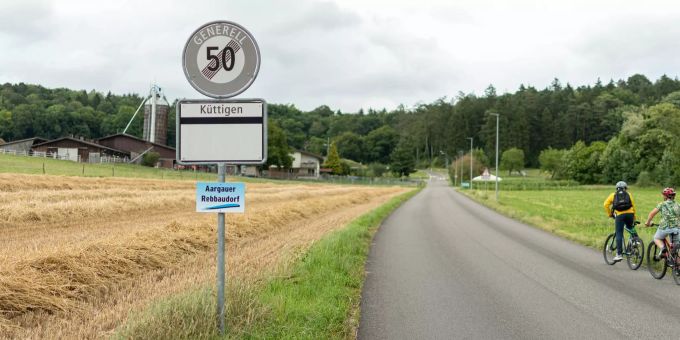 Ortsschild - Küttigen, Aargau Ortsschild - Küttigen, Aargau