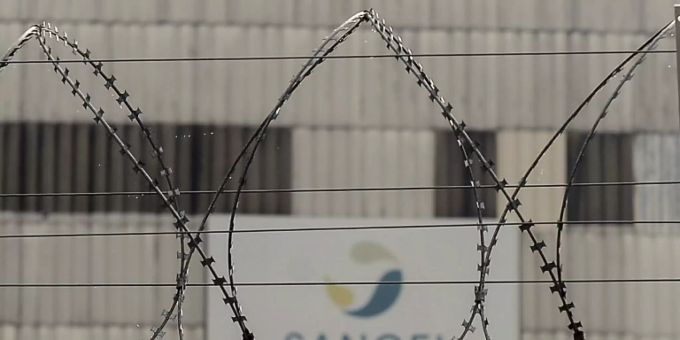 Es laufen Untersuchungen gegen den Pharmakonzern Sanofi wegen fahrlässiger Tötung. Sanofi
