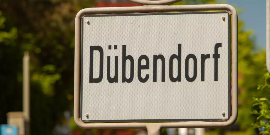 Ortsschild von Dübendorf.