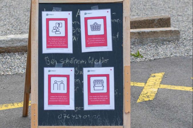 Die Sicherheitsmassnahmen standen vor und hinter dem Marktplatz.