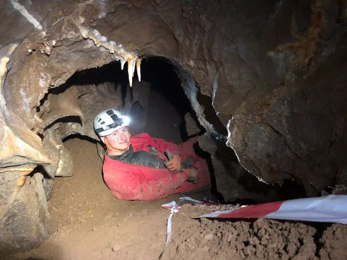 Das erst im vergangenen Jahr entdeckte «Windloch» ist nach aktuellen Forschungen Nordrhein-Westfalens grösste bekannte Höhle. «Windloch»
