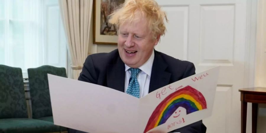 Johnson nach seiner Rückkehr in die Downing Street