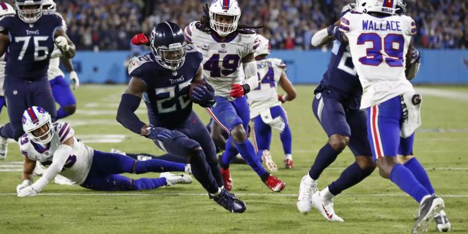 Derrick Henry (Nummer 22) führt die Titans in der NFL zum Sieg über die Buffalo Bills. NFL
