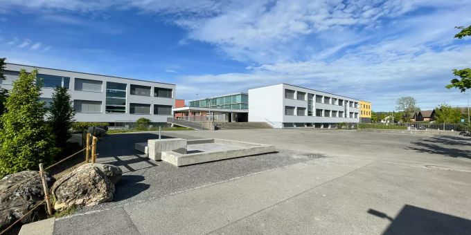 Schulanlage Steinhausen. Schulanlage Steinhausen.