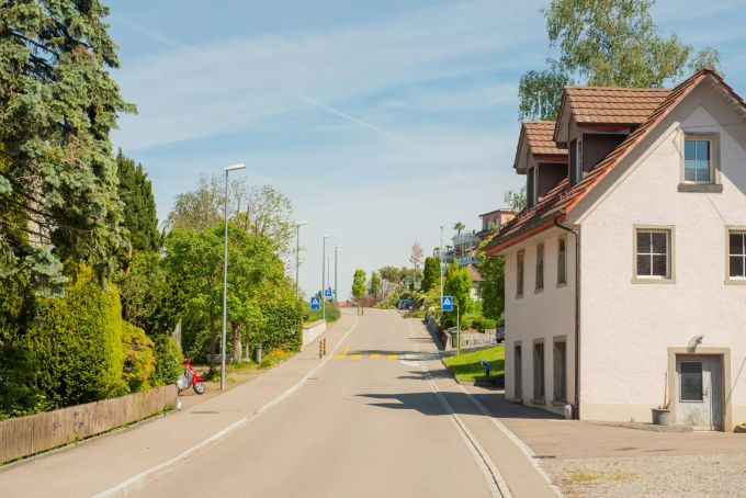 Dorfstrasse in Bellikon (AG). Dorfstrasse in Bellikon (AG).