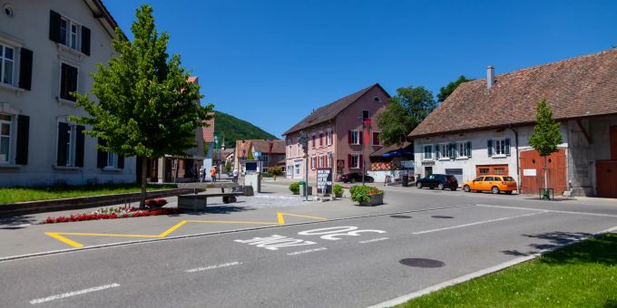 Die Dorfmitte der Gemeinde Beringen. Die Dorfmitte der Gemeinde Beringen.