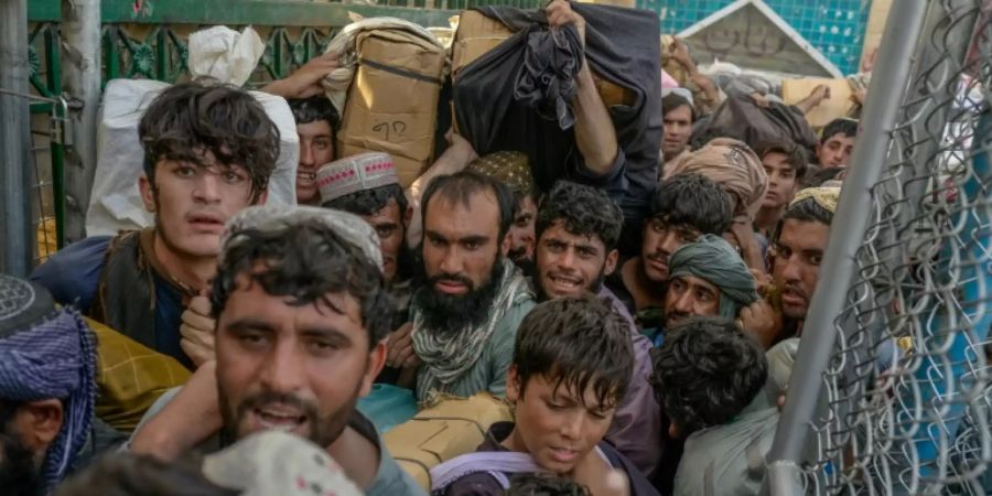 Menschen auf der Flucht aus Afghanistan