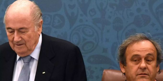 Joseph Blatter (l) und Michel Platini wurden in der Schweiz angeklagt. michel platini